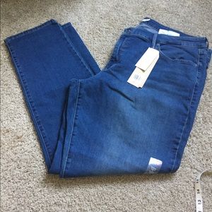 Levi’s 311 Shaping Skinny Jeans